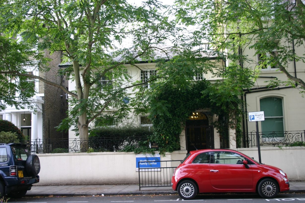 Thomas Henry Huxley's home, London - 01.JPG